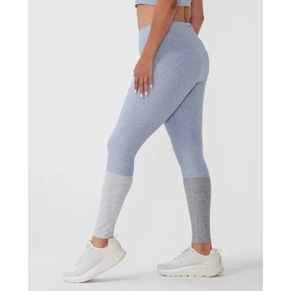 Outdoor Voices Pants - Outdoor Voices Dipped 7/8 Leggings, size XS